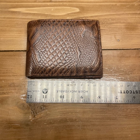 Handcraft Leather Men’s Brown Wallet - Picture 2 of 12